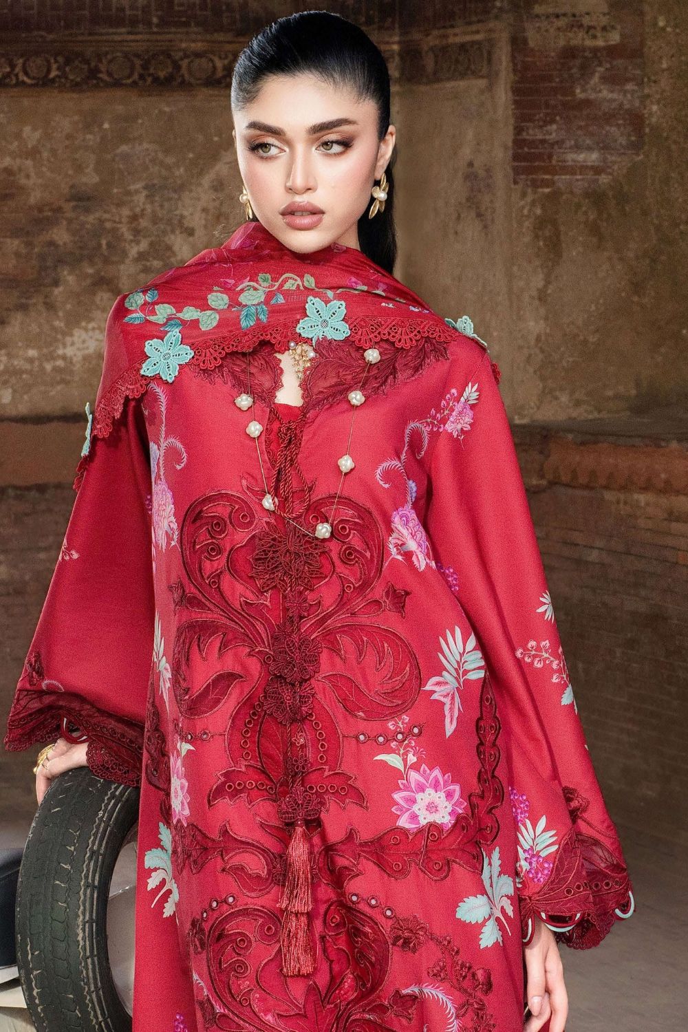 Saira * Shakira Bloom 3Pc Unstitched Embroidered Lawn Suit ZELIE 4-B