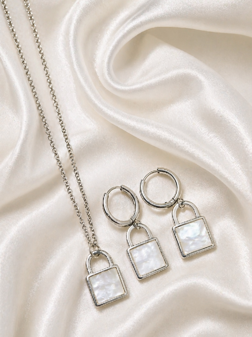 Silver-Toned Mother of Pearl Lock Pendant Set