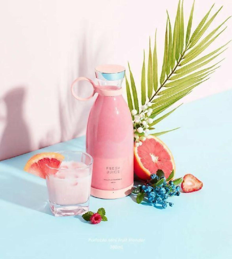 Mini Portable Blender Rechargeable Electric Fruit Juicer Mixers Rechargeable - 420ml ( Random Color