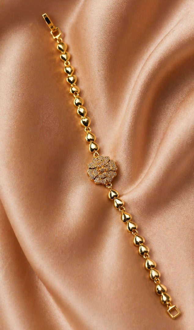 Golden Bloom Pavé Heart Link Bracelet