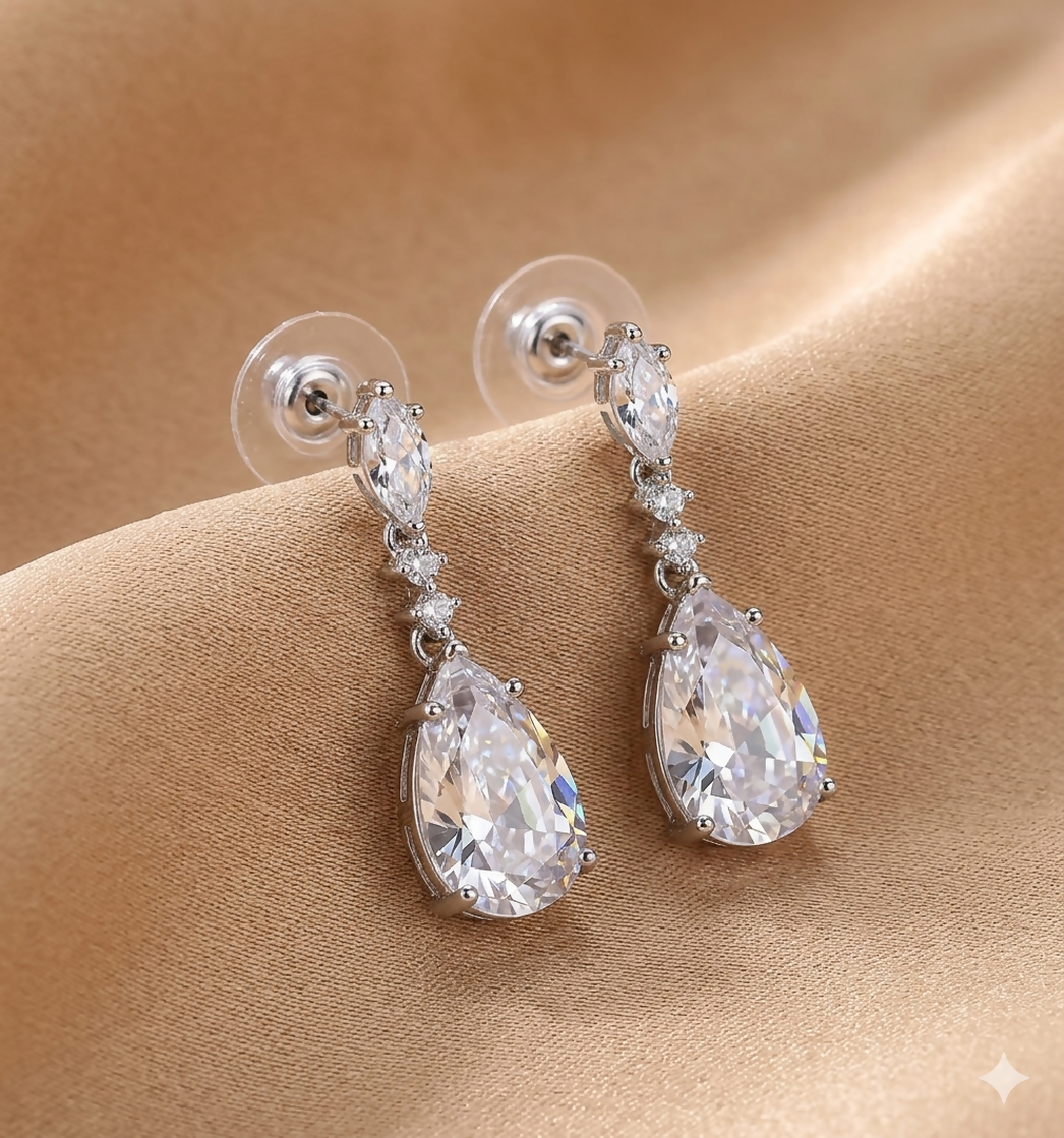 Beautiful Teardrop Zircon Set
