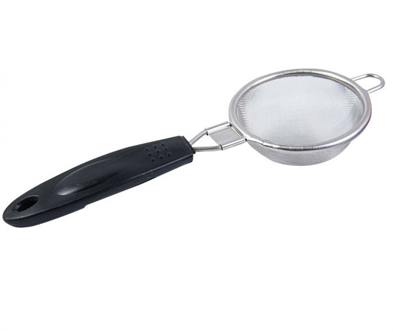 Tea Strainer Black Handle Medium 9Cm