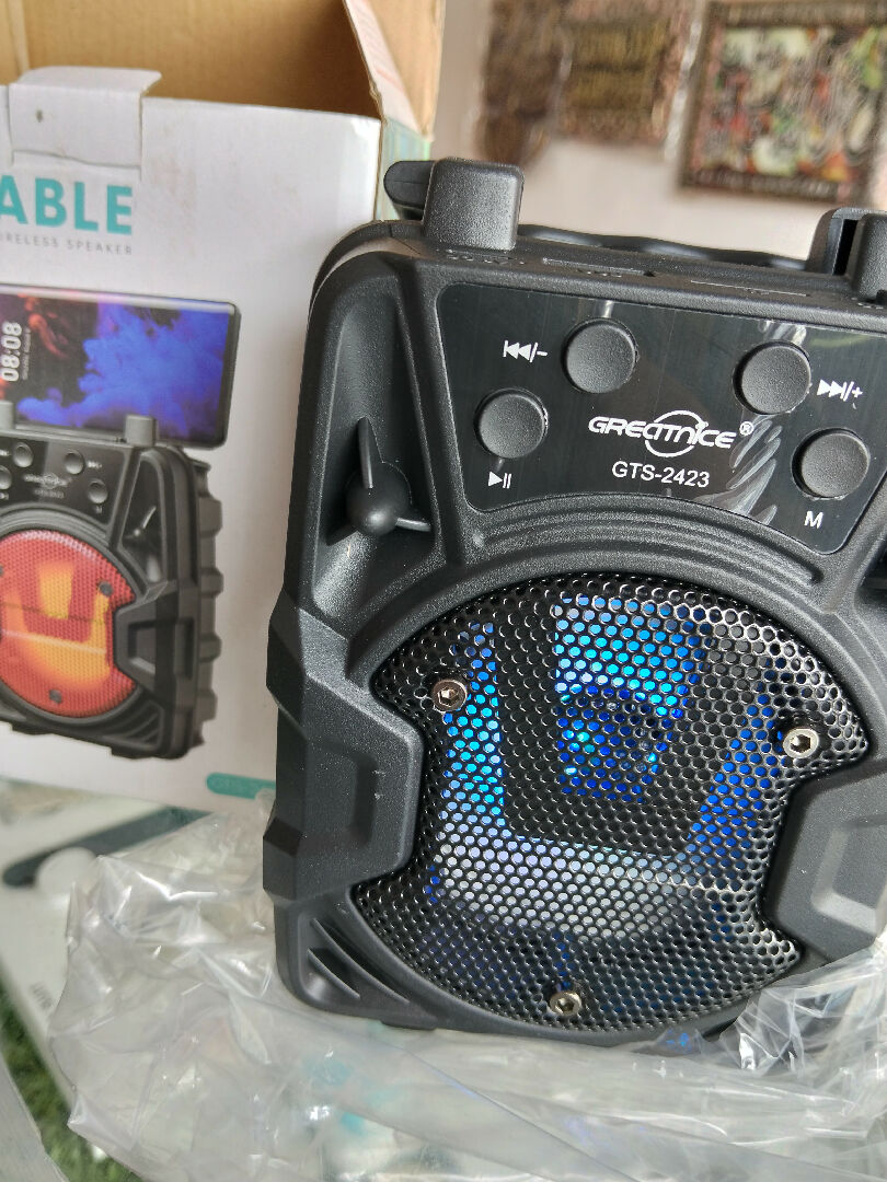 Portable Wireless Bluetooth Speaker 3 Inch Mini Sound System with Mobile Holder with LED Light