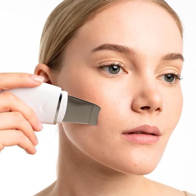Leather shovel facial skin scrubber set