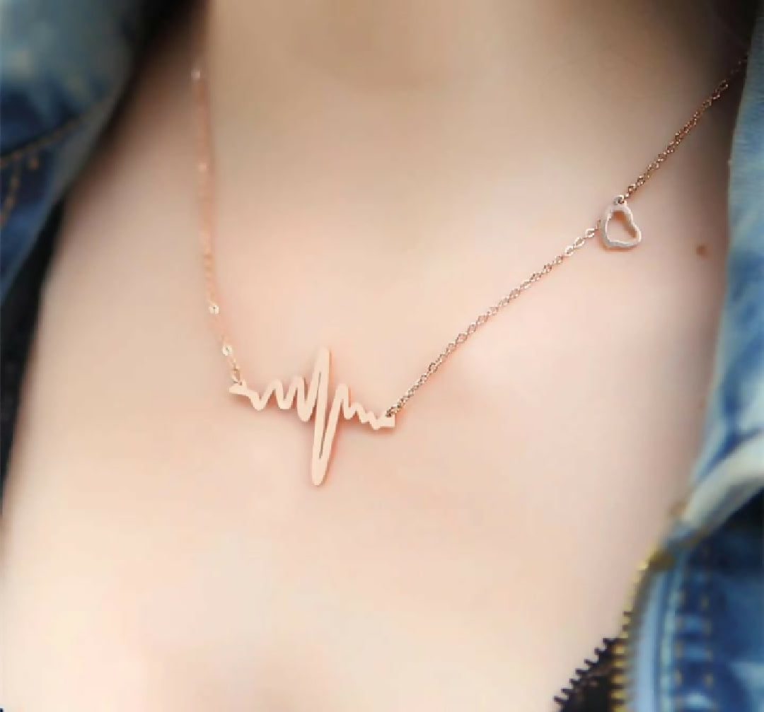 Aesthetic Pendant For Girls Stylish Elegant Necklace Pendant In Different Designs
