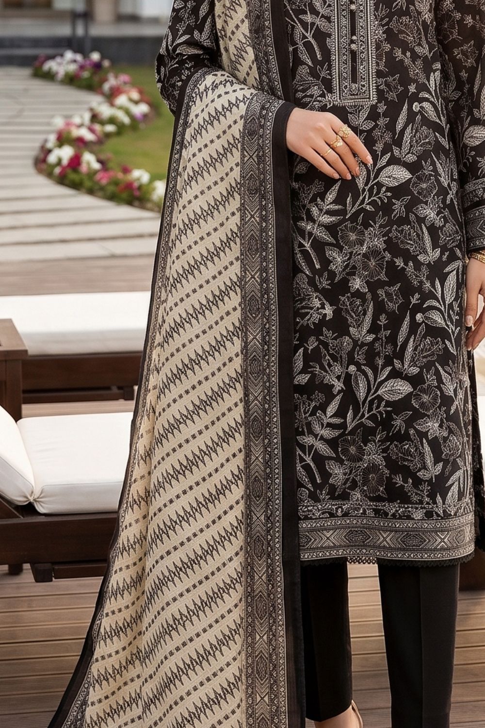 Mushtaq 3Pcs Unstitched Printed Lawn Poshak Collection Desgin - 2