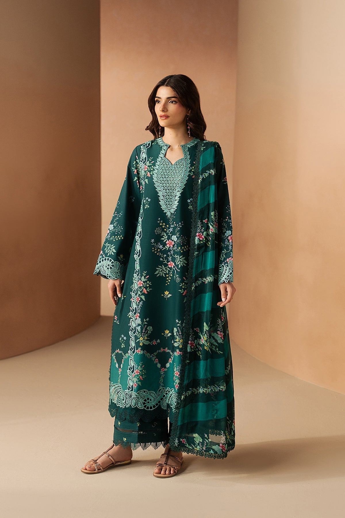 Afrozeh 3 Pc Unstitched Embroidered & Printed Lawn Suit Halo