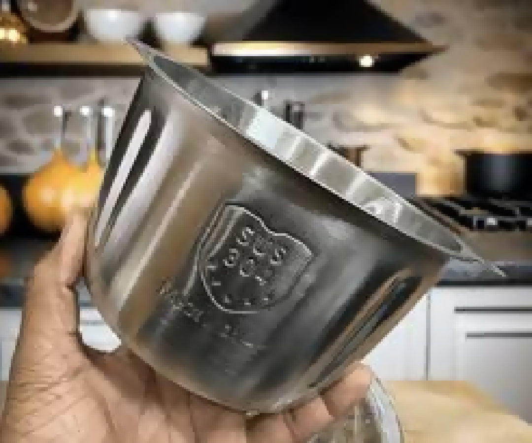 Large 2L Bowl Effortless Vegetable Chopper and Meat Mincer Manual Hand-Press Food Processor