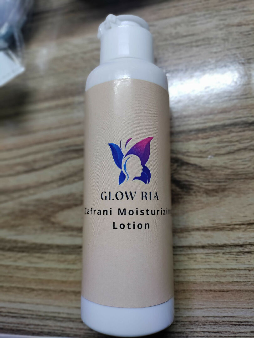 Glow Ria Zafrani Moisturizing Body Lotion - Deep Hydration and Natural Glow - 120ml