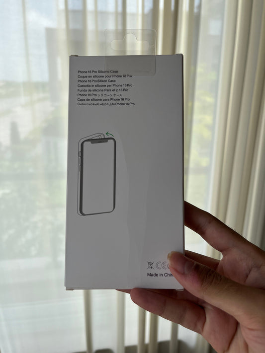 Magnetic Clear Case for iPhone - MagSafe Compatible