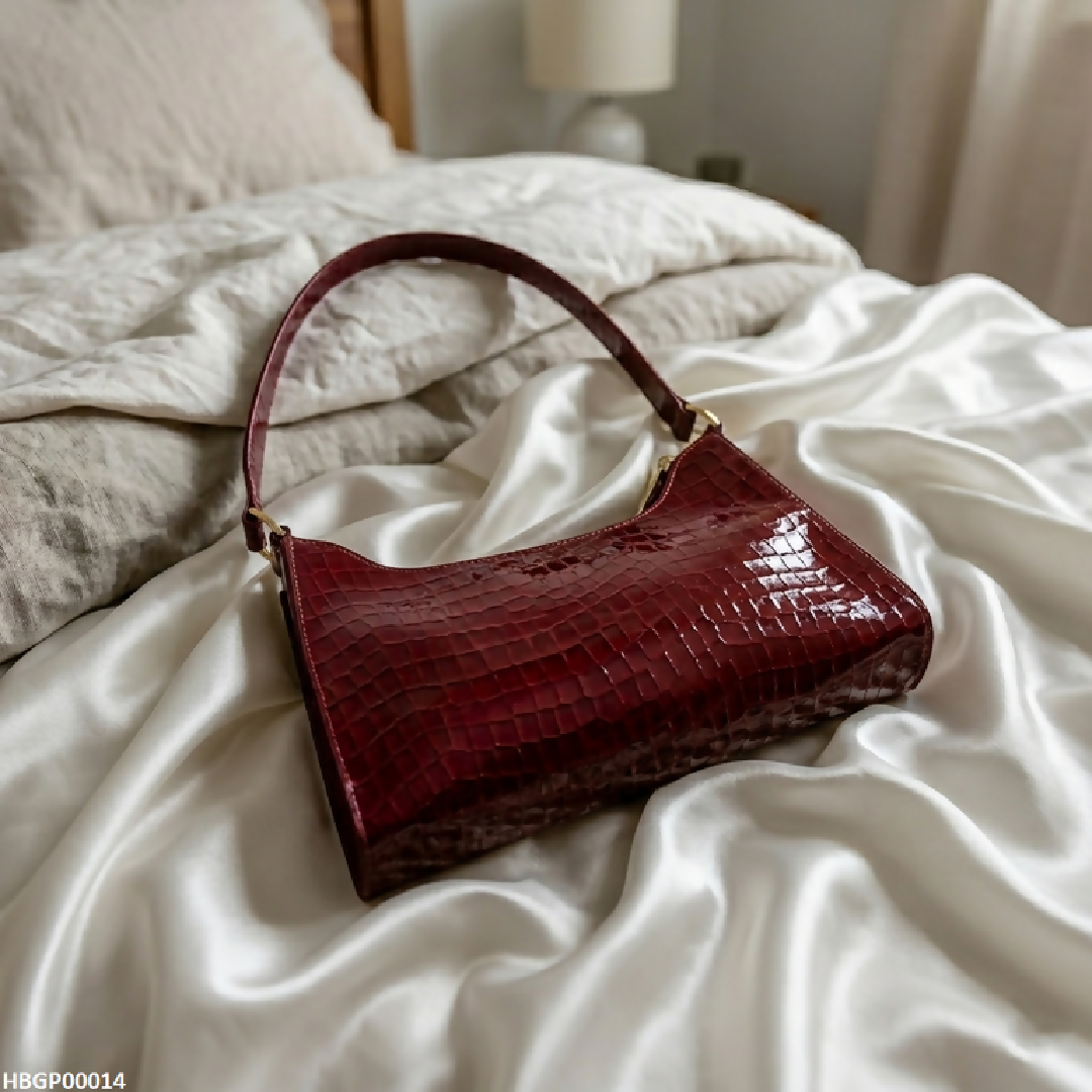 Crocodile Pattern Armpit Hand Bag Maroon