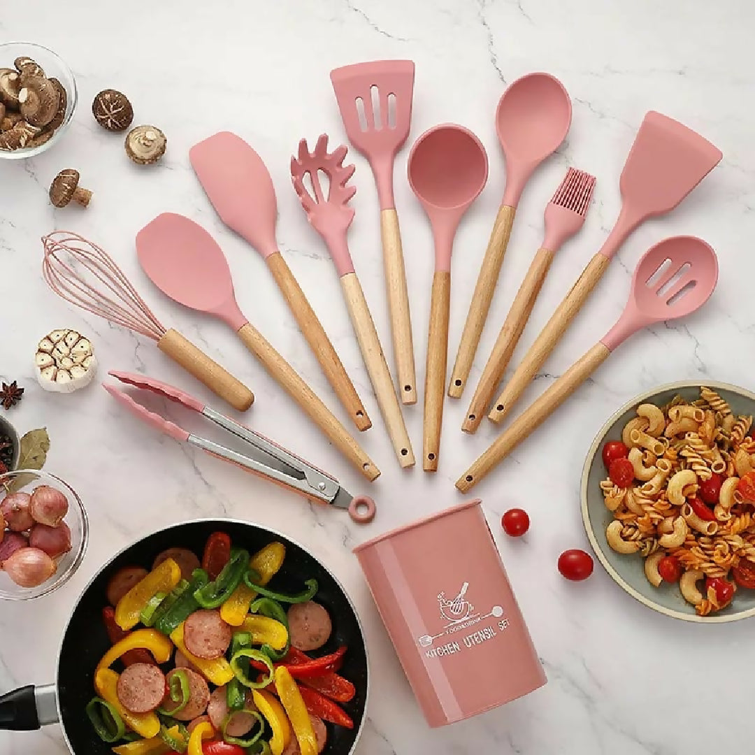 12 pcs set Wooden Handle Silicone Kitchen Utensils With Storage Bucket High Temperature Resistant And Non Stick Pot Spatula Spoon random color