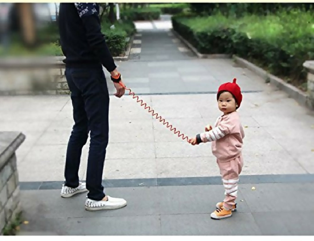 Anti-Lost Wrist Link Child Lock Safety Harness Strap - Random Color