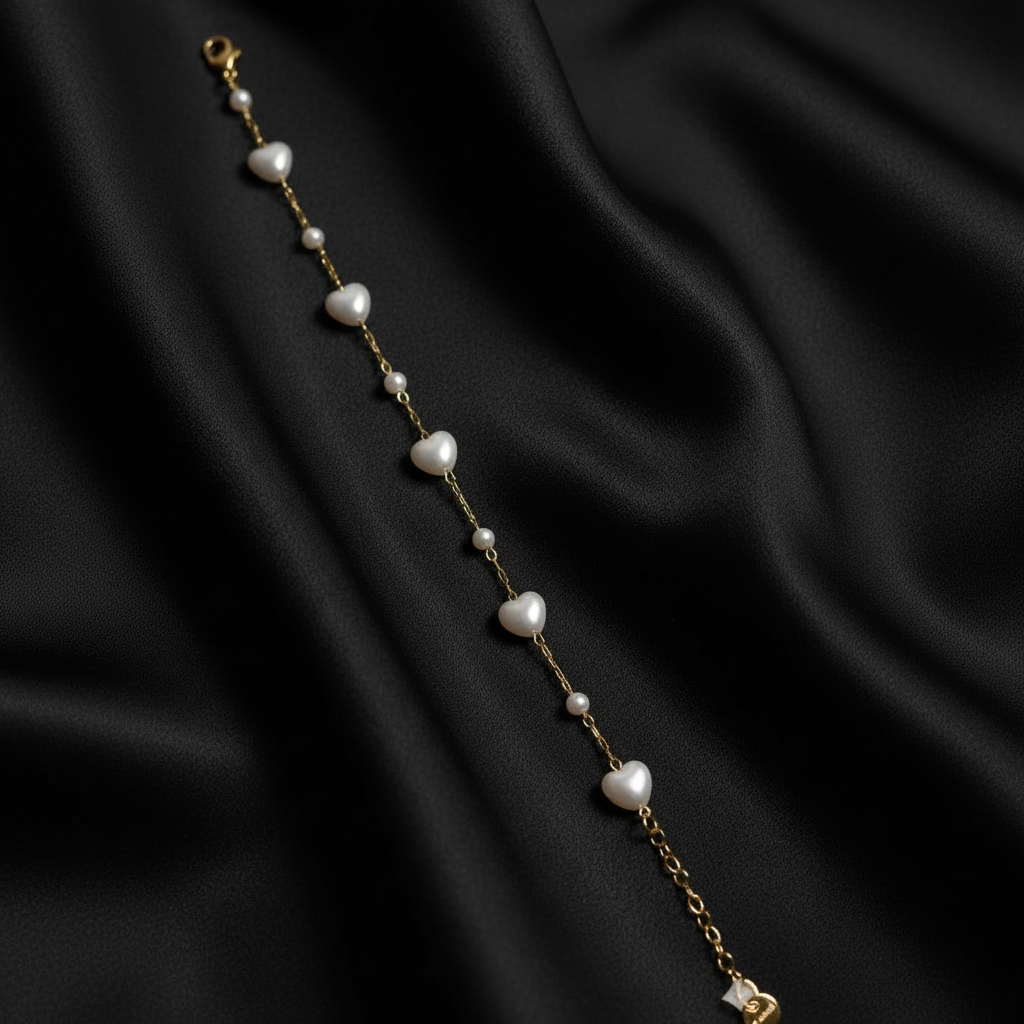 Luminous Heart and Pearl Gold Chain Bracelet