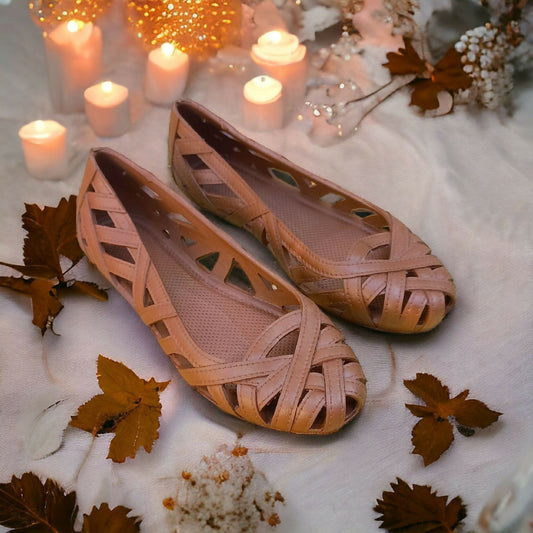 Stylish lightweight soft rubber shoes for girls - perfect for outdoor and indoor