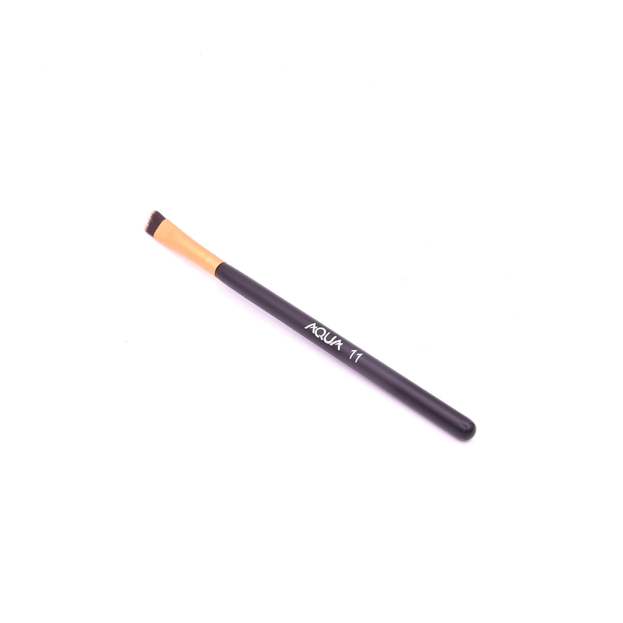 AQUA MAKEUP BRUSH  11    Soft Blending Brush