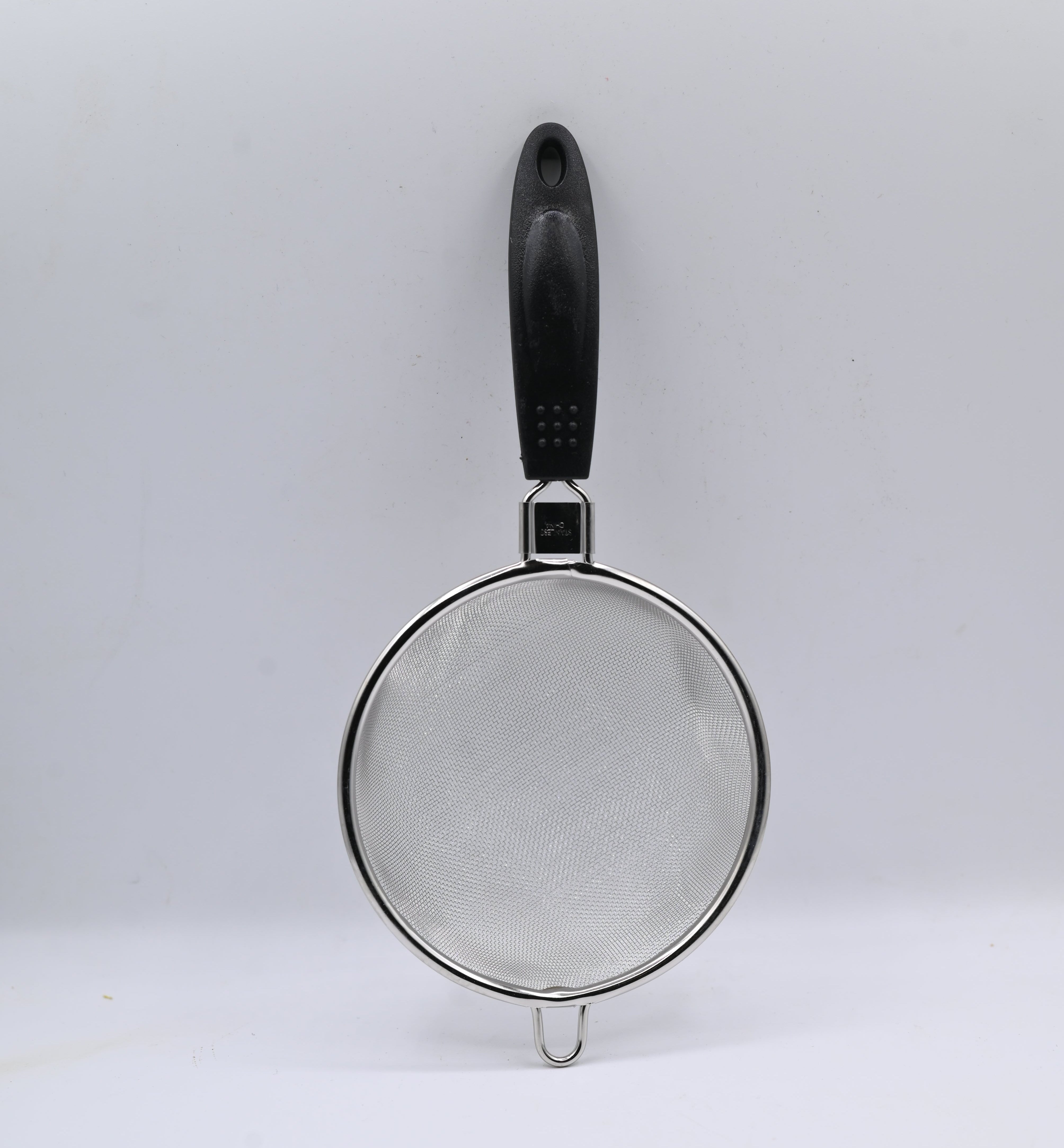 Tea Strainer Black Handle Large 24172  11 cm