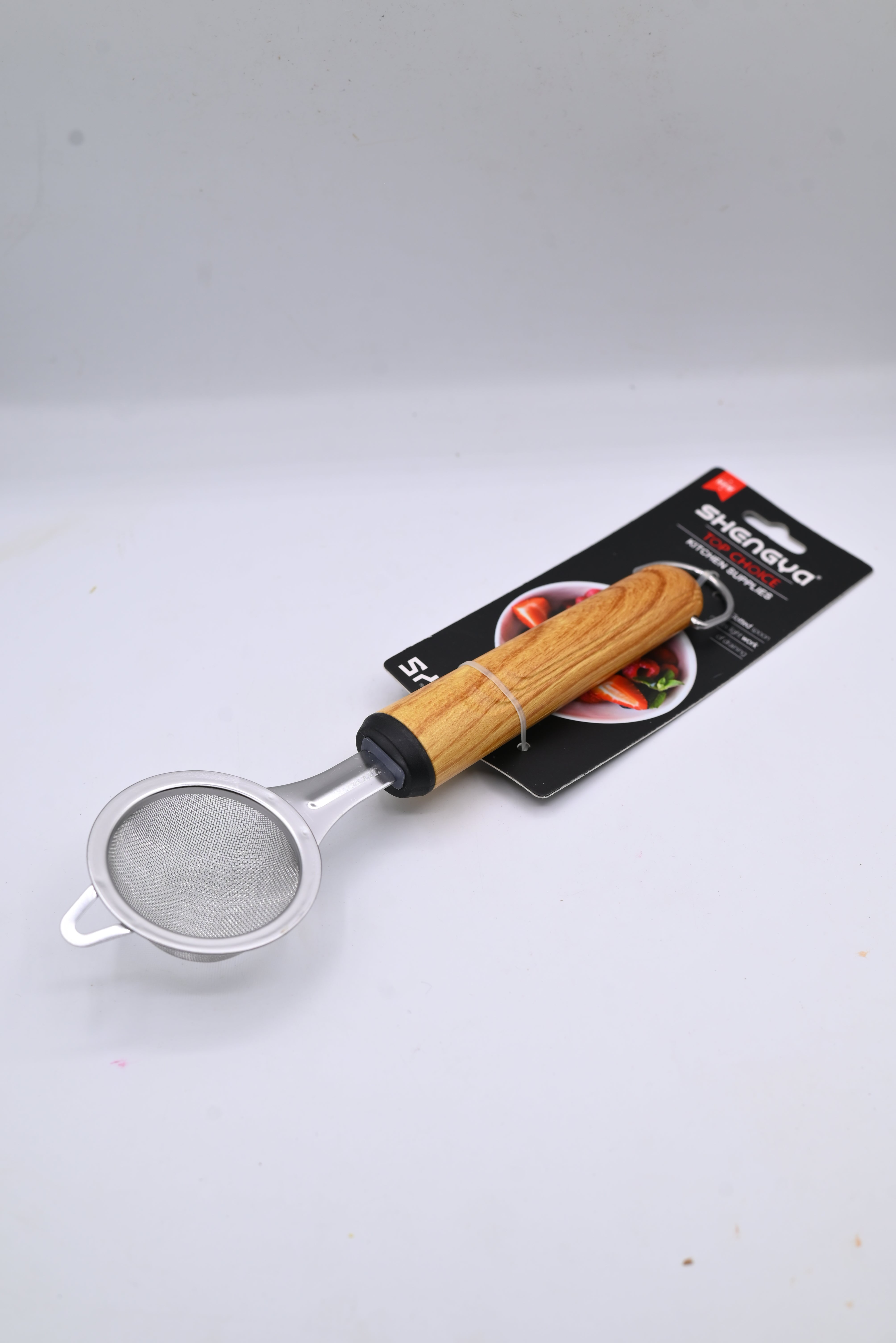 Shengya Stainless Steel Tea Strainer with Wooden Handle K1121T