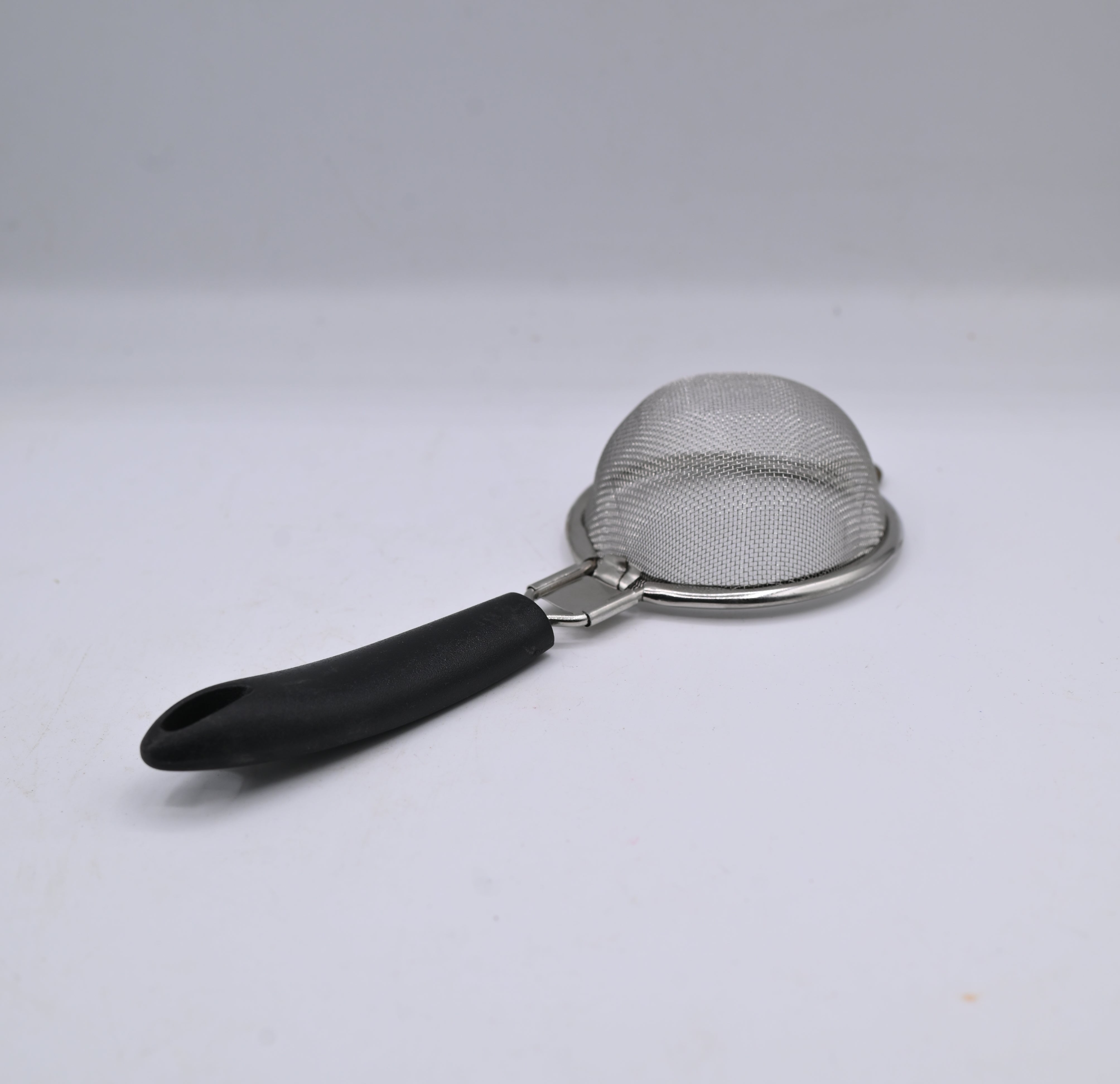 Tea Strainer Black Handle Small 7 cm