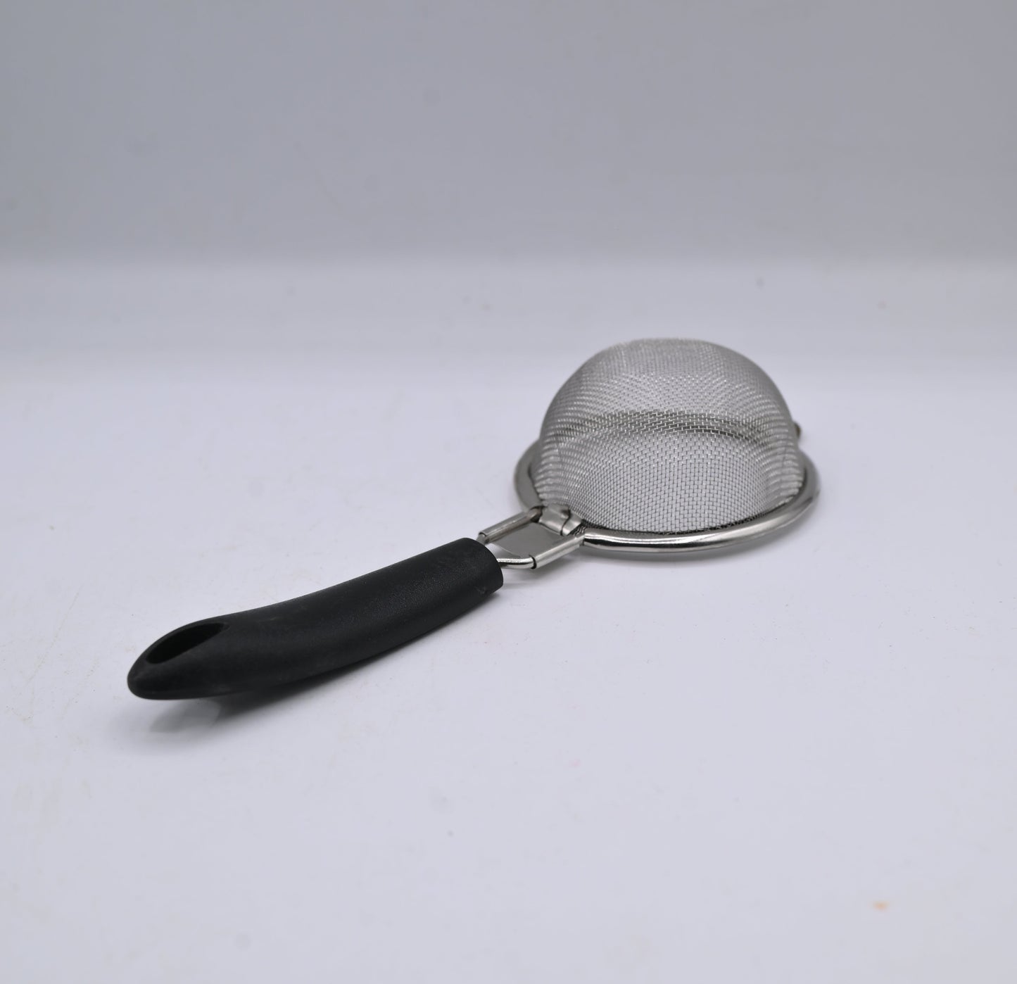 Tea Strainer Black Handle Small 7 cm