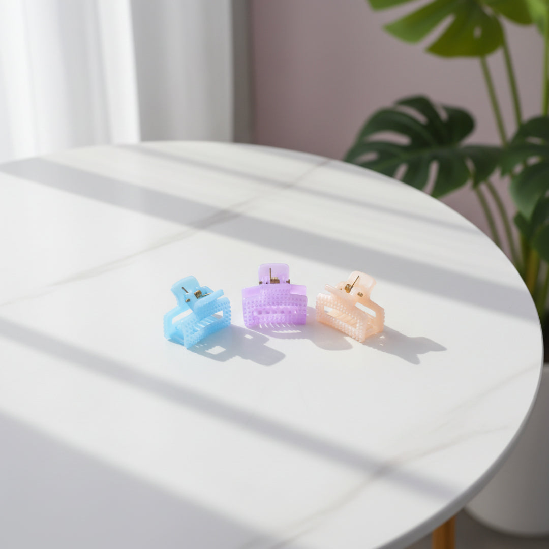 Mini Glossy D shape Catcher multicolor pack of 3