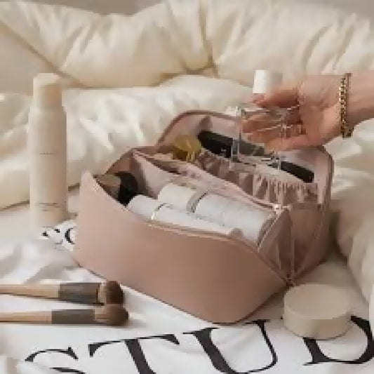 Lazy Cosmetics Pouch