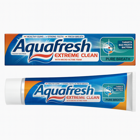 Aqua fresh Floride toothpaste extreme clean for strong and fresh teeth
