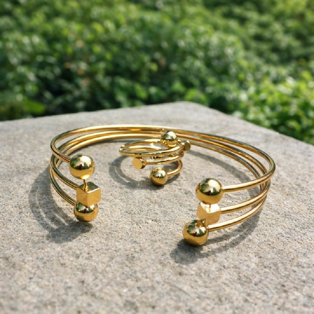 Ball and cube Ring and cuff set