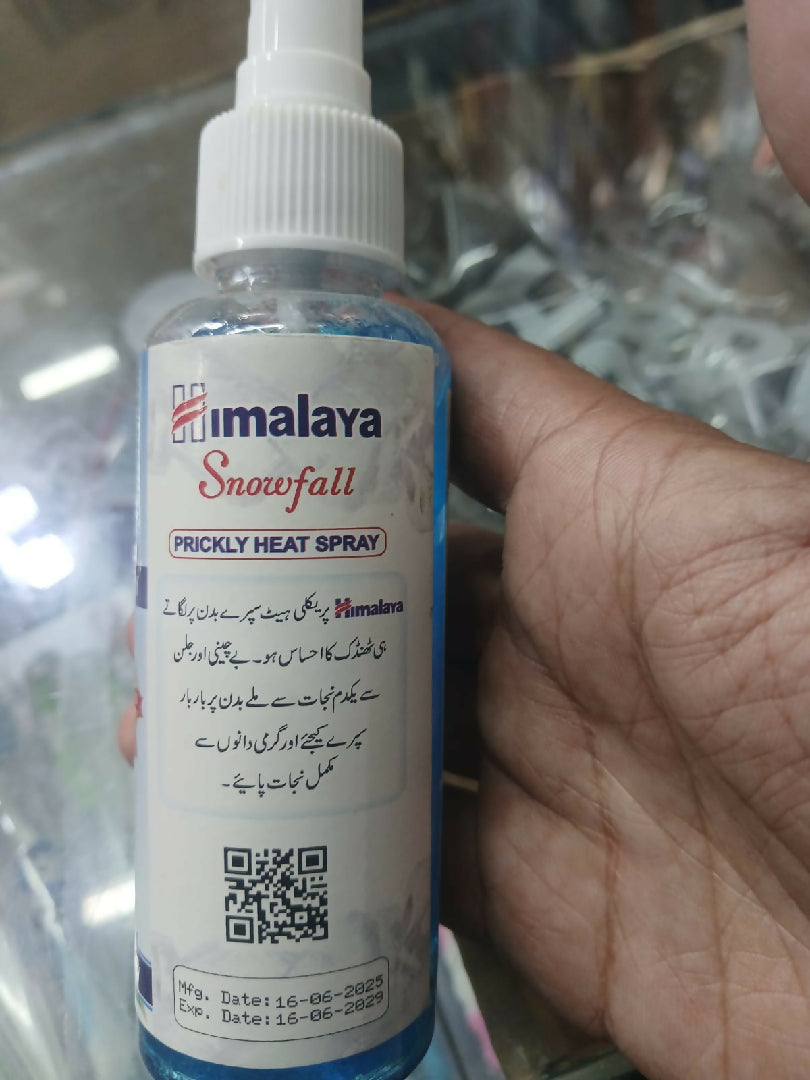 Himalaya IceCool Body Relief Spray Instant Cooling Relief for Garmi Dana Summer Skin Irritation