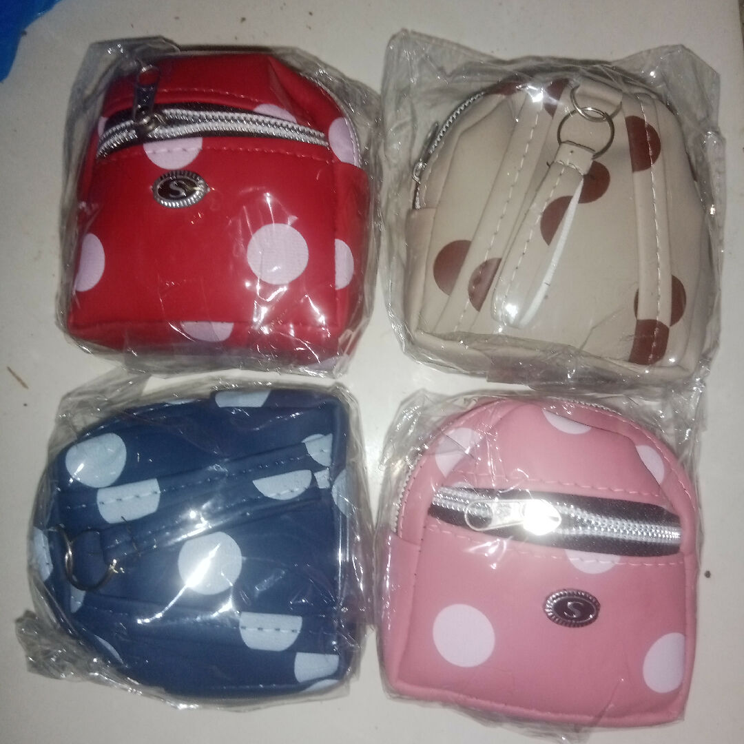 Mini Backpack Cute Cosmetic Bag for Women Creative Cute Pendant Keychain Keyrings PU Makeup Bag Key Lipstick Card Holder Data Cable Organizer Zipper Pouch