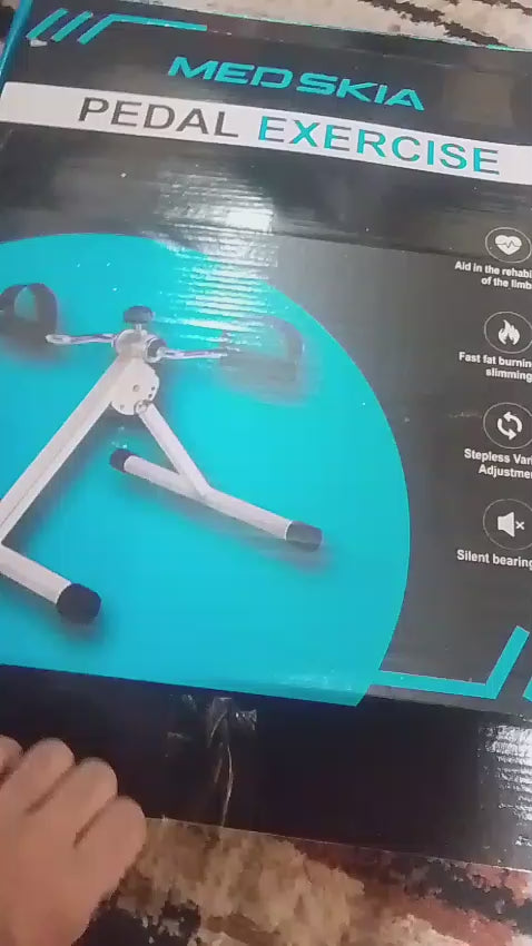 Folding Pedal Exerciser Mini Exercise Bike Under Desk Bike Foot Pedal Exerciser Foot Hand Cycle Portable Peddler Machine Bicycle Exerciser Arm Leg Exerciser while Sitting