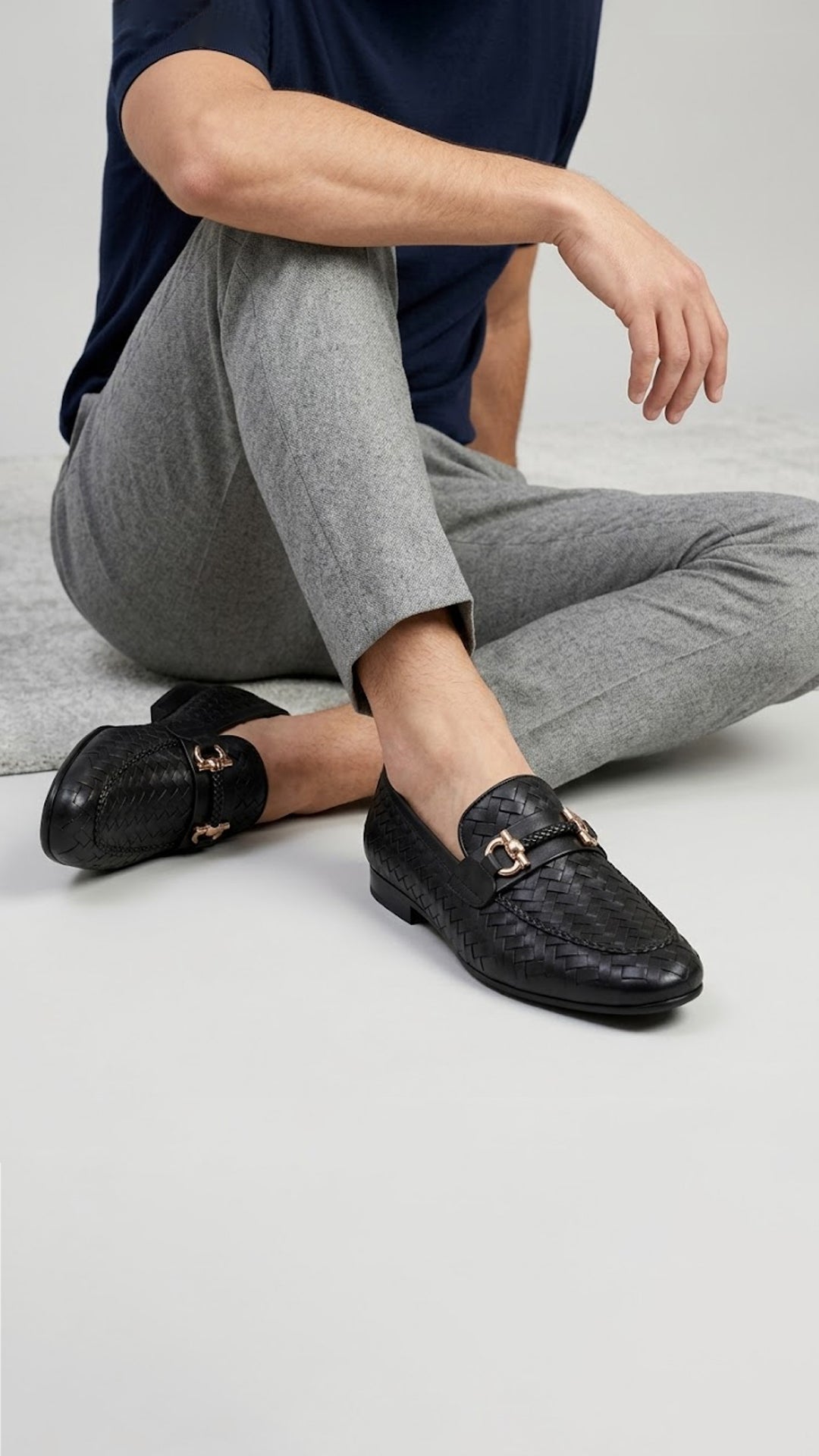 7611 BLACK