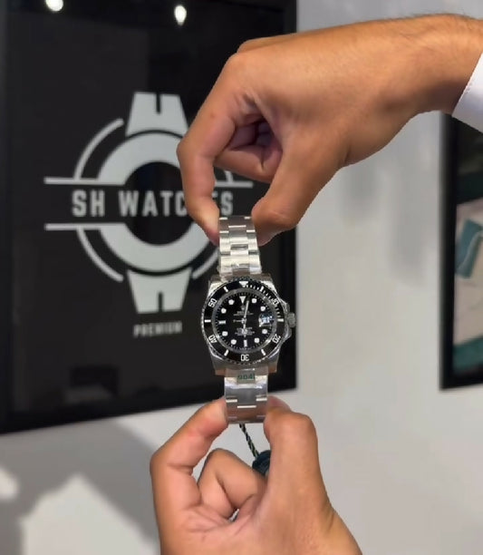 Luxury Crystal Black Dial Watch